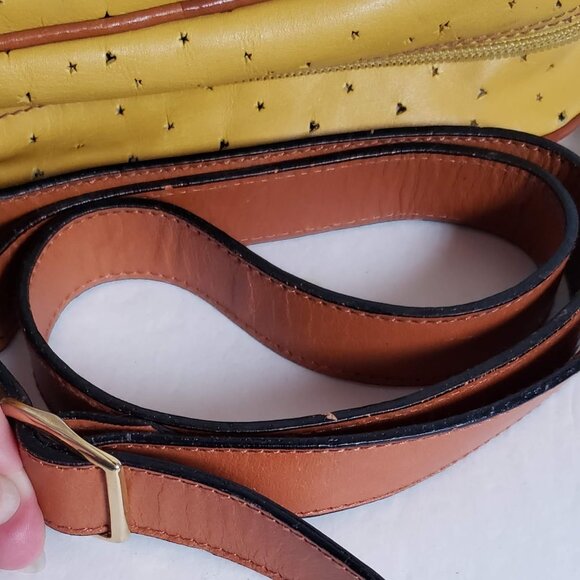 Leather VINTAGE ITALIAN Bag 80s Retro Crossbody Boxy Mustard Yellow Tan Brown - Picture 9 of 16